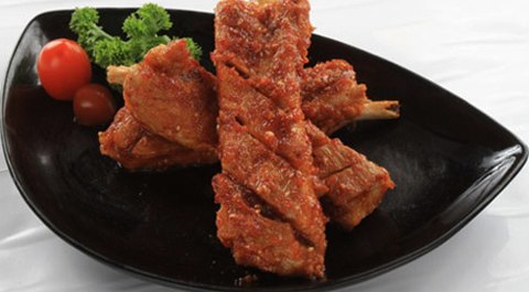 Món sườn chìa nướng bia.