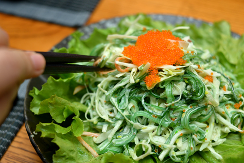 Salat có giá 35.000 - 45.000 đồng/đĩa.