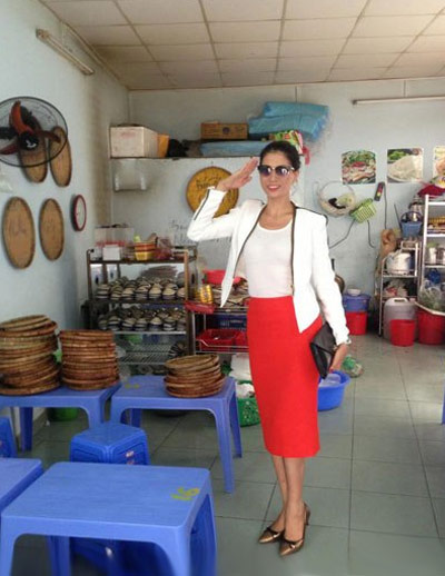 Sao đua nhau mở bún đậu mắm tôm