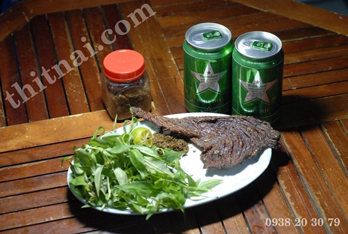 Nhậu thịt nai với bia