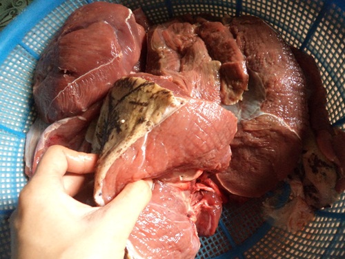 Thit nai tươi sống