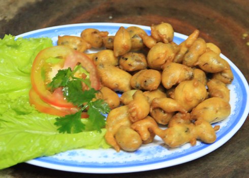 Dế tẩm bột chiên giòn