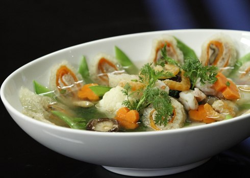 Canh bóng thả