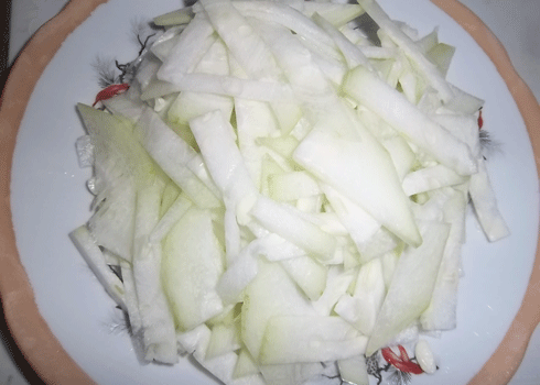 Canh dưa hường nấu tôm càng xanh