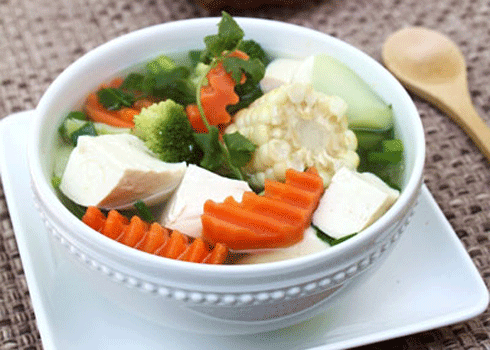 Canh đậu phụ nấu rau củ