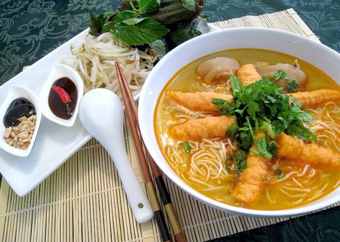 Bún suông (đuông) Trà Vinh.