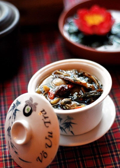 Cho dù bạn đổ đến 7 – 8 nước cũng vẫn cảm nhận rõ vị đậm đà, cho bạn thỏa thích ngồi tán gẫu với bạn bè bên một ấm trà nhỏ.