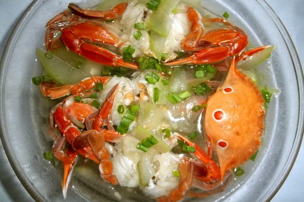 Canh ghẹ nấu bầu thơm ngon, thanh mát, thích hợp dùng trong những ngày nắng nóng. Ảnh: Kim Loan