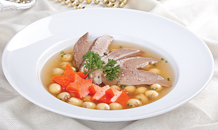 Tim heo hầm hạt sen