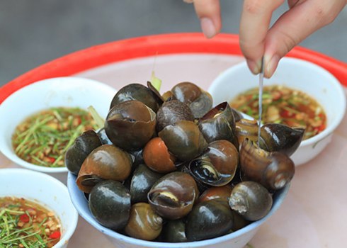 Đủ món với ốc đồng
