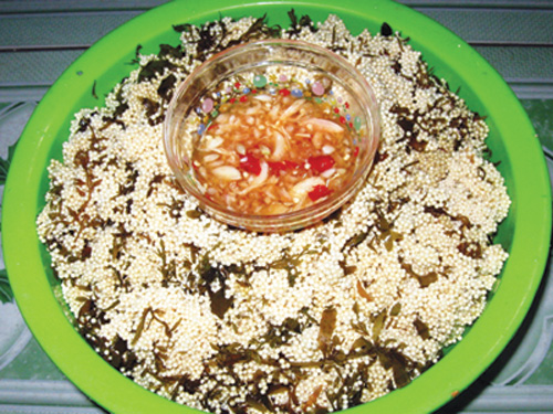 trứng cá chuồn