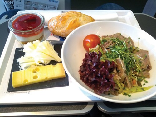 Bữa ăn trên không của Swissair