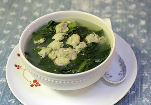 Ngọt mát canh mồng tơi nấu ngao