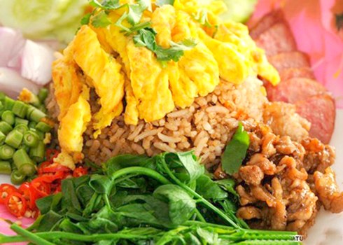 Cơm trộn Thái Lan