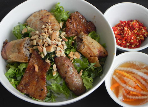 Bún thịt nướng