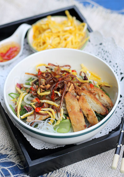 Nộm miến trộn mực khô