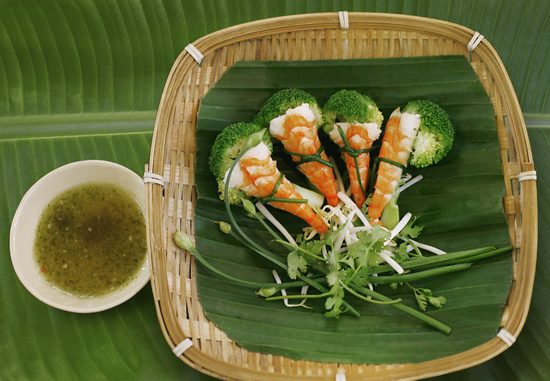 Khẩu phần ít lại nhiều rau xanh nên những món ăn của quán không đem lại cảm giác ngấy cho thực khách.