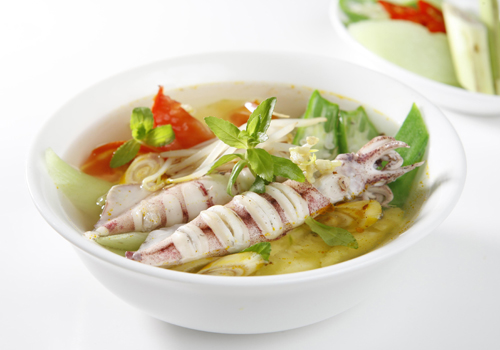 Canh chua mực