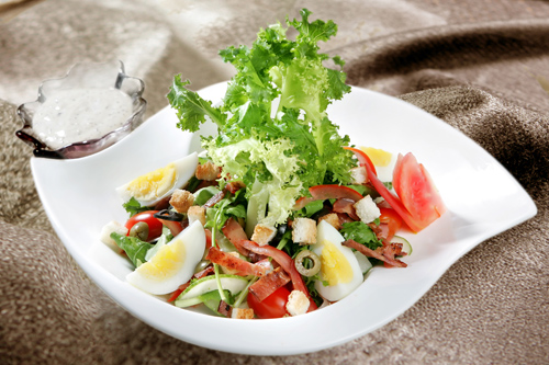Salad thịt ba chỉ xông khói