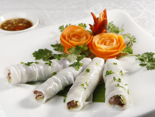Bánh cuốn thịt nướng