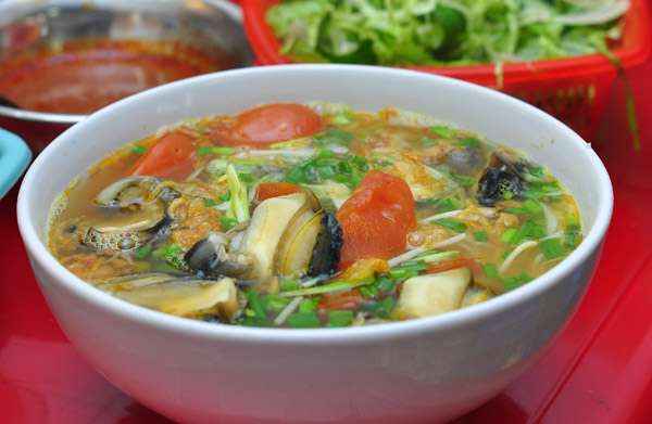 Bún riêu ốc