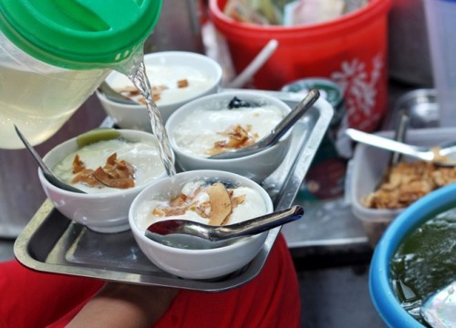 Tào phớ chợ Nghĩa Tân. Ảnh: tiepthigiadinh