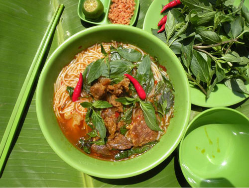 Món Bún bò cay