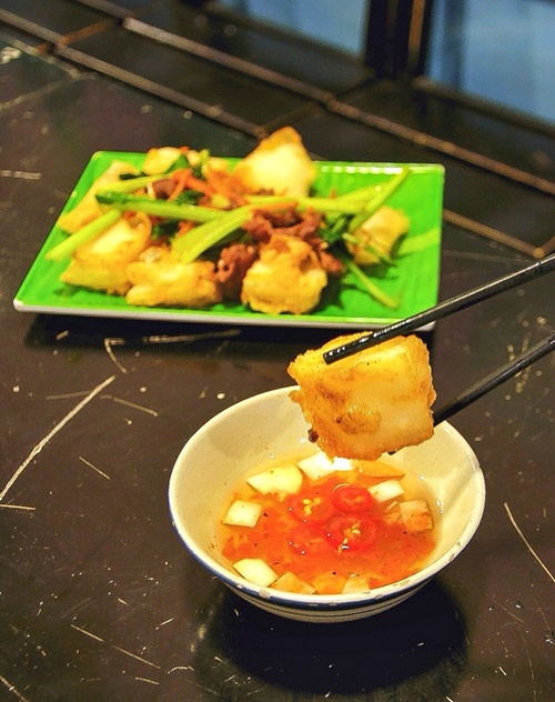 Phở chiên giòn giòn mềm
