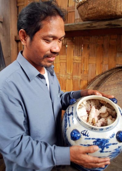 Zrúa - thịt lợn muối chua ở Quảng Nam