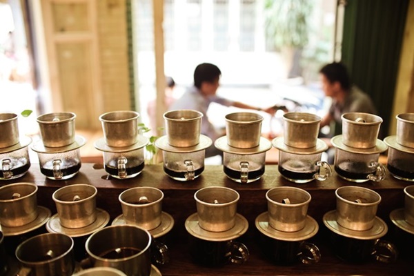Quầy pha chế ở Phin.