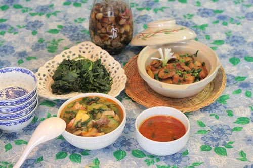Mâm cơm 4 món chiều lòng cả nhà 