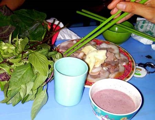 Thịt chó sân bay