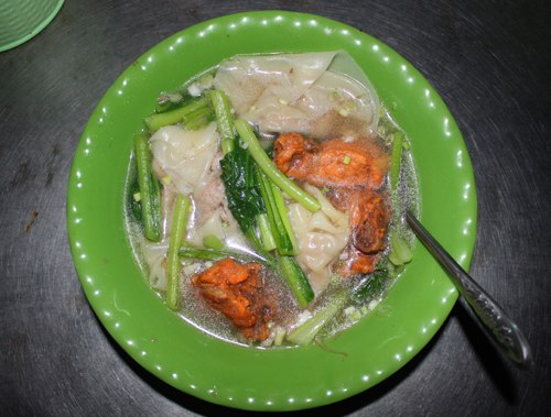 5. Sủi cảo đường Nguyễn Trãi