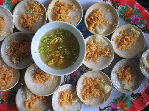 Bánh Bèo Huế O Mây đậm vị cùng nước mắm đặc biệt