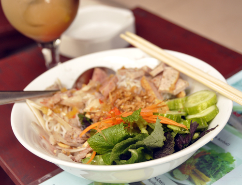 Bún mắm nêm