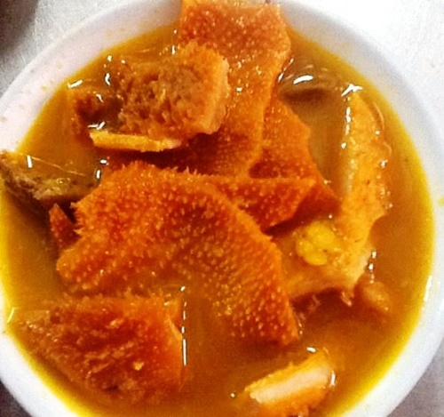 Phá lẩu dì nủi