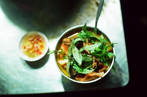 Phá Lấu Ngọc Thắm