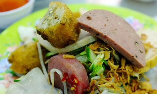Bánh cuốn chả bò