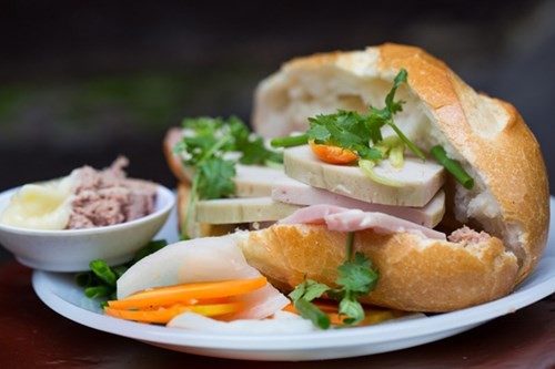 Bánh mì thịt nguội. Ảnh: David Hagerman