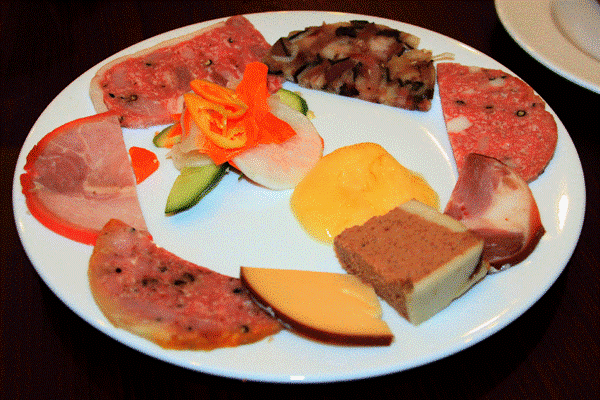 Bánh mì Nguyên Sinh