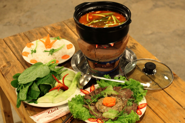 7. Lẩu riêu cua bắp bò