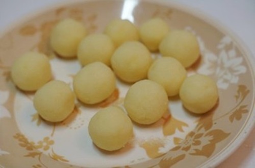 3 bước siêu tốc làm bánh khoai mè cực hấp dẫn