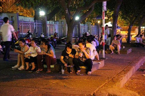 4 địa điểm ăn vặt hút giới trẻ Sài Gòn