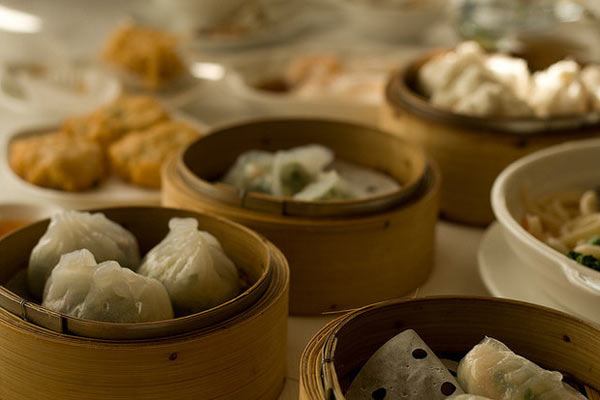 2. Bắt đầu ngày mới với món Dim sum