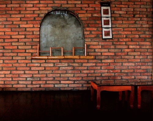 Những món đồ hoài niệm ở cà phê nhà kho 