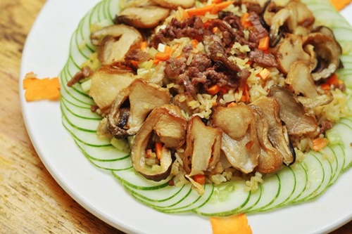 Quán ăn gây nghiện với dân công sở phố Lò Đúc