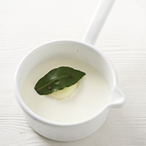 Ba bước để có nước sốt trắng như kem