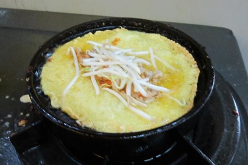 Bánh xèo miền Trung, đậm đà hương vị quê nhà