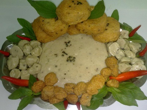 Bún chả cá Quy Nhơn, đậm đà hương vị biển