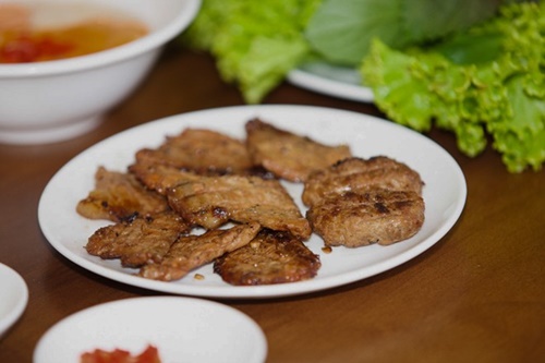 Hay ba chỉ cháy cạnh.
